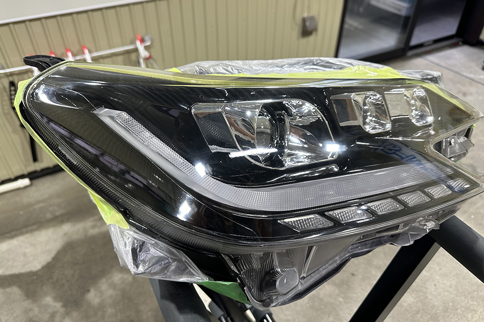 ヘッドライトプロテクションフィルム